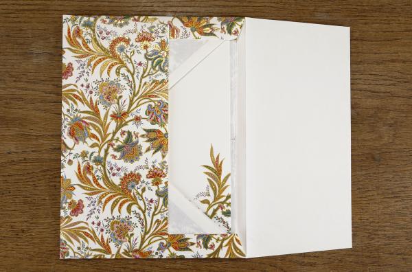 aufwendig bedrucktes Briefpapier von Papeterie Schreibweise